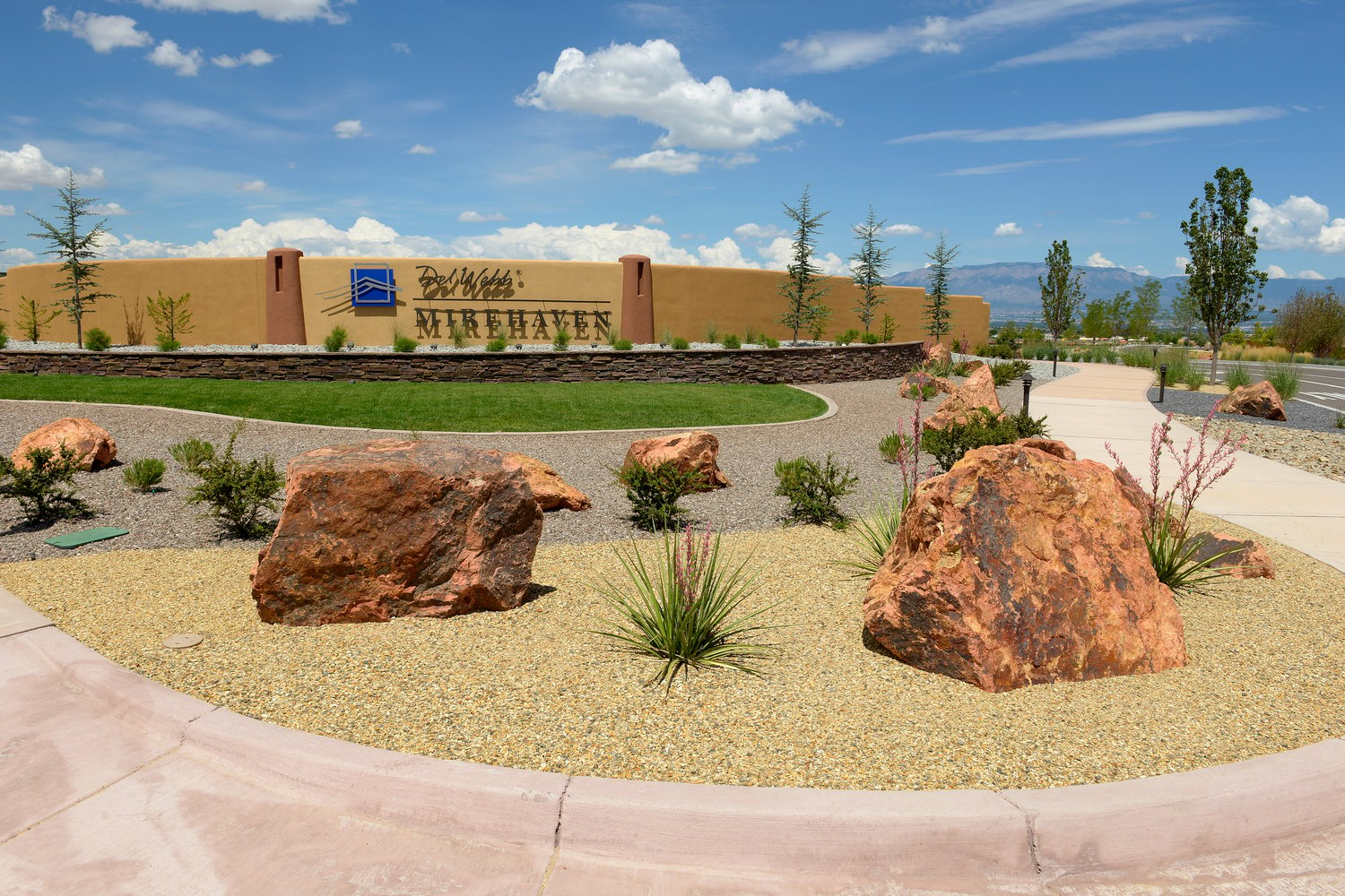 Mirehaven community entryway landscape in Albuquerque, NM