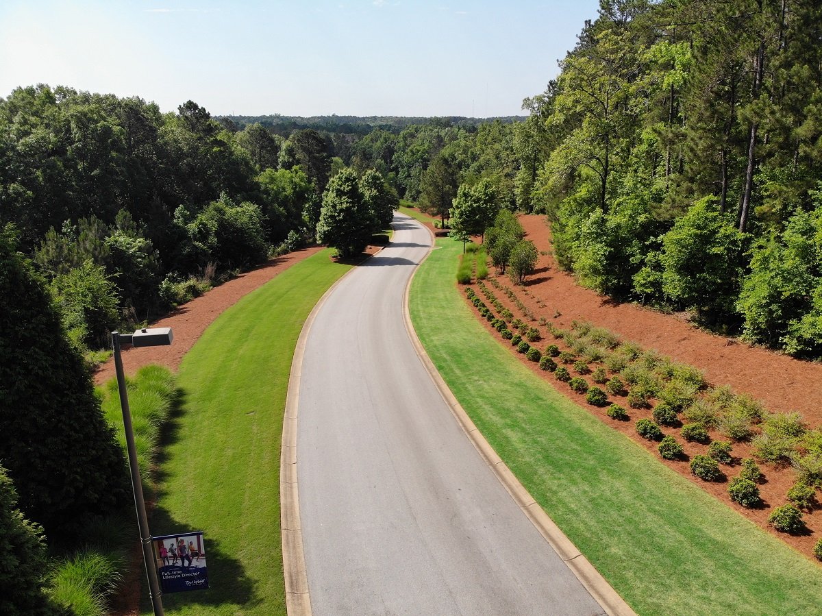 Del Webb at Lake Oconee  street landscaping