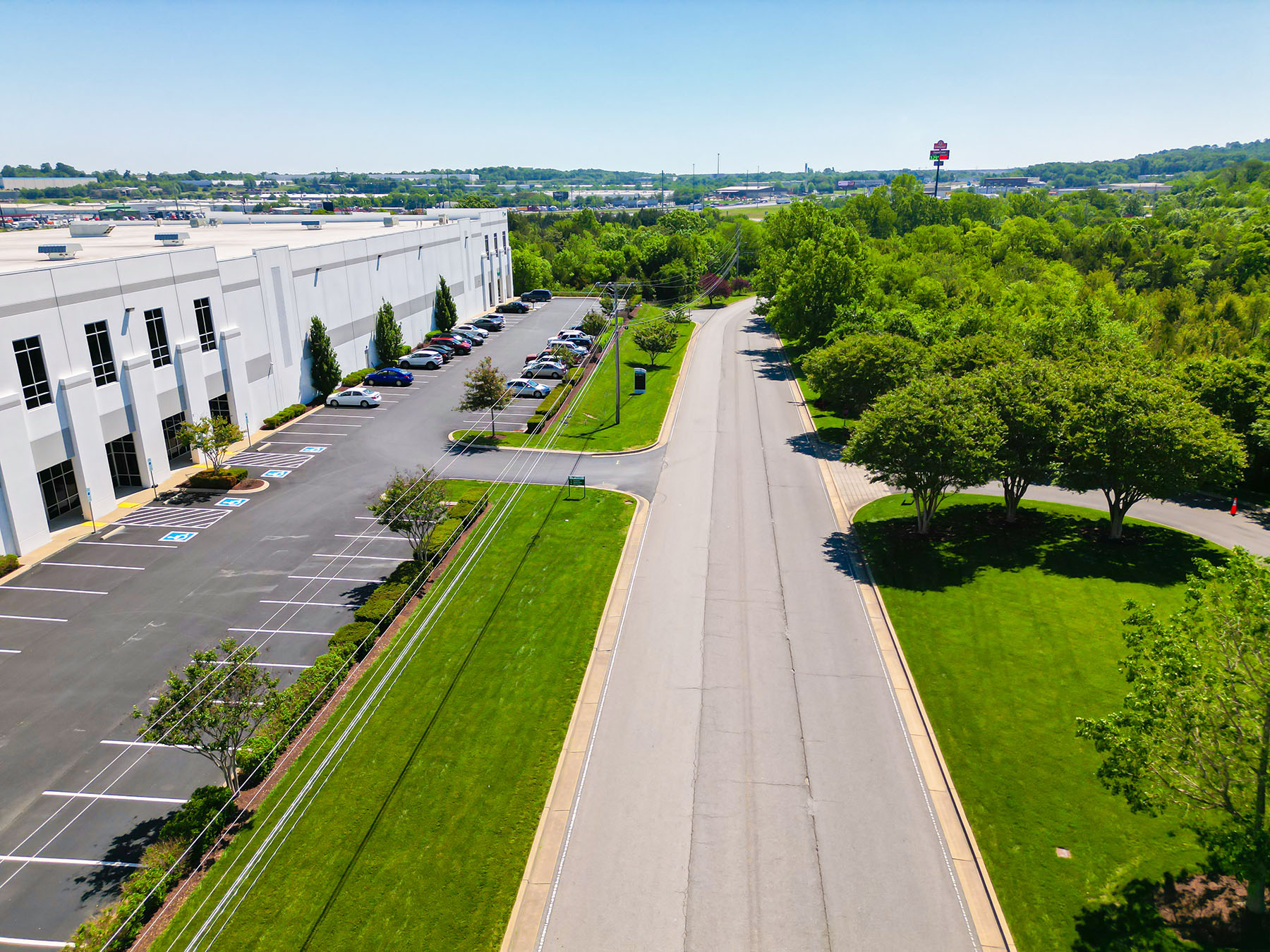 Example of Green Turf Commercial Landscaping Services Nashville TN